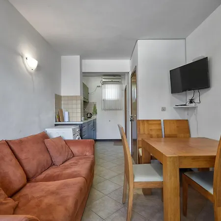 펜션 Charming 2bd In Sozopol *