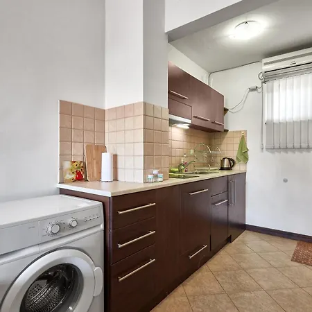 펜션 Charming 2bd In Sozopol
